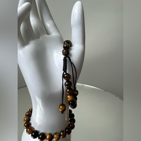 Handmade genuine gemstone bracelet. This Tiger’s Eye bracelet is adjustable. - Picture 3 of 6